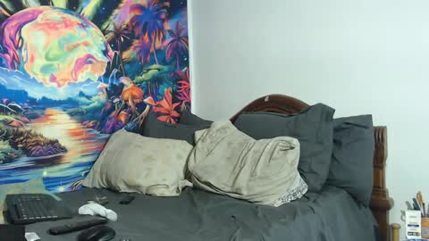 Snapshot of sexydarkhunter2 chatting on September 18, 10:56 pm Mike online show from September 18, 10:56 pm