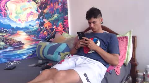 Snapshot of sexydarkhunter2 chatting on February 18, 6:59 pm Mike online show from February 18, 6:59 pm