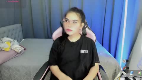 sexydollfox online show from January 16, 9:27 am