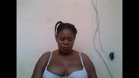 Snapshot of sexydove2 chatting on September 27, 8:08 am EMILY online show from September 27, 8:08 am