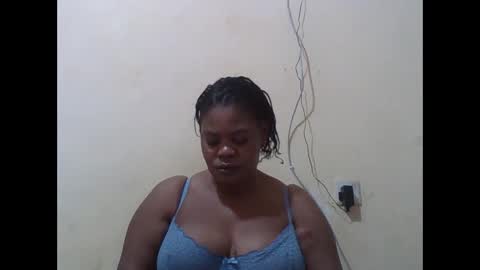 Snapshot of sexydove2 chatting on October 7, 2:53 am EMILY online show from October 7, 2:53 am