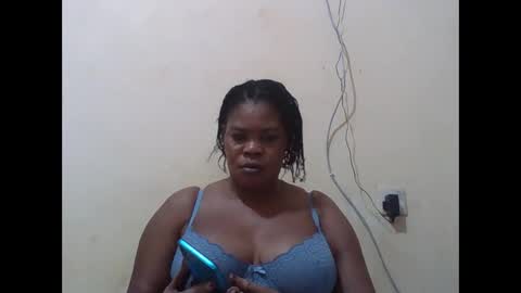 Snapshot of sexydove2 chatting on October 13, 6:08 pm EMILY online show from October 13, 6:08 pm