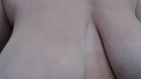 Snapshot of sexyelsexy1 chatting on October 28, 6:17 am Emma online show from October 28, 6:17 am