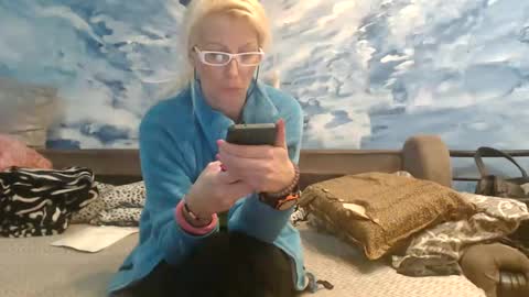 ENI pvt moan your name  WHEN I M NOT online you tell me in SNAPCHAT deal yes add me...  FREE TWITTER magiconline101...... online show from February 25, 3:31 am