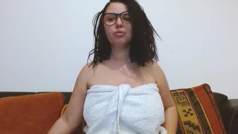 Snapshot of sexyerikka chatting on December 5, 2:42 am Eva online show from December 5, 2:42 am