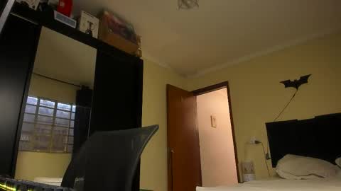 Snapshot of sexyflightz chatting on February 16, 6:26 pm chris online show from February 16, 6:26 pm