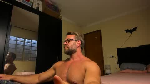 Snapshot of sexyflightz chatting on March 2, 4:25 pm chris online show from March 2, 4:25 pm