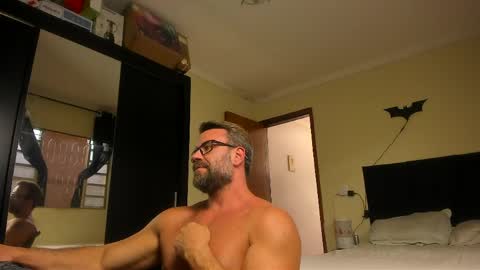 Snapshot of sexyflightz chatting on March 26, 5:29 pm chris online show from March 26, 5:29 pm