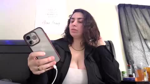 ETERNAL GODDESS WOMAN  online show from February 3, 5:56 pm