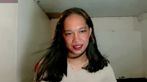 its me DANICA  online show from February 5, 9:14 am