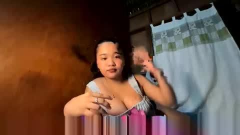 Snapshot of sexyheartyy chatting on April 14, 5:30 pm Heart online show from April 14, 5:30 pm