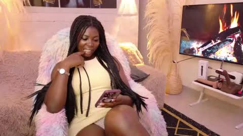 hotebony online show from April 13, 7:41 pm