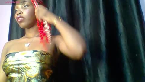 Snapshot of sexyhotbody_haileyxx chatting on October 7, 7:00 pm Hailey online show from October 7, 7:00 pm