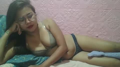 Snapshot of sexyjessa20 chatting on April 15, 6:04 pm sexyjessa20 online show from April 15, 6:04 pm