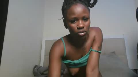 sexykiki18 online show from January 13, 3:39 pm