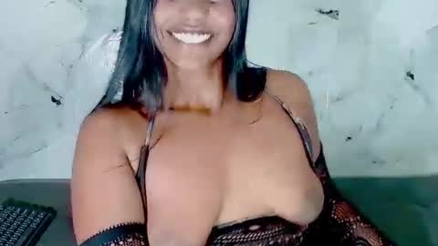 Snapshot of sexykitten147 chatting on June 14, 3:08 am SexyKitten147 online show from June 14, 3:08 am
