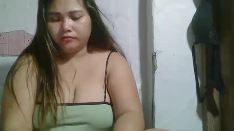 Snapshot of sexykittymom chatting on February 2, 6:31 pm sexykittymom online show from February 2, 6:31 pm