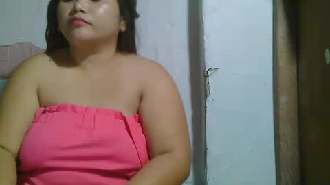Snapshot of sexykittymom chatting on March 4, 7:54 pm sexykittymom online show from March 4, 7:54 pm
