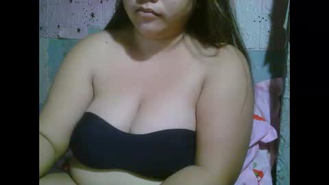 Snapshot of sexykittymom chatting on March 29, 9:15 pm sexykittymom online show from March 29, 9:15 pm