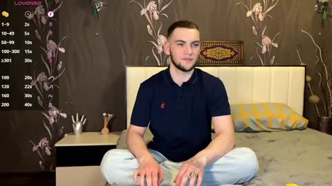 Snapshot of sexykolya chatting on December 4, 9:24 pm Kolya online show from December 4, 9:24 pm