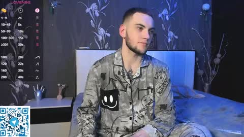Snapshot of sexykolya chatting on December 6, 7:45 pm Kolya online show from December 6, 7:45 pm