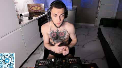 Snapshot of sexykolya chatting on January 25, 2:37 am Kolya online show from January 25, 2:37 am