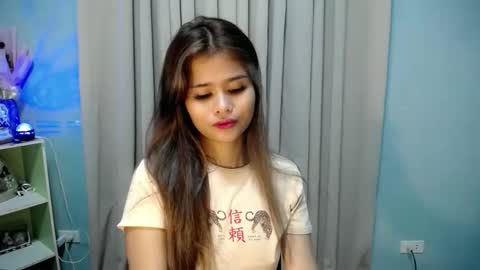 Snapshot of sexylady_pinayx chatting on September 15, 11:32 am Call me Bea online show from September 15, 11:32 am