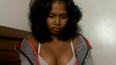 Snapshot of sexylarra12 chatting on June 8, 2:45 am sexylarra12 online show from June 8, 2:45 am