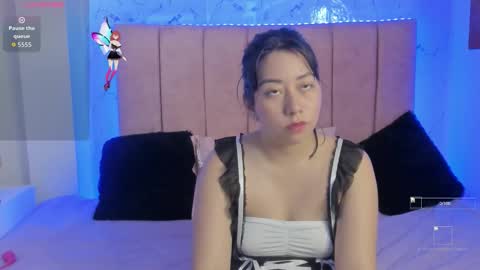 Snapshot of sexylaurita4u chatting on November 12, 2:50 pm laura online show from November 12, 2:50 pm