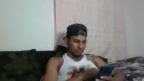 Snapshot of sexyleon69 chatting on January 31, 7:08 pm Sexy leon online show from January 31, 7:08 pm