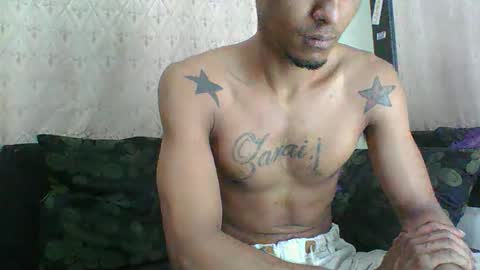 Snapshot of sexyleon69 chatting on April 29, 6:03 pm Sexy leon online show from April 29, 6:03 pm
