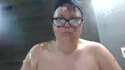 Snapshot of sexylil_bbw chatting on March 19, 12:47 am sexylil_bbw online show from March 19, 12:47 am