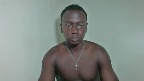 sexylinkebony2 online show from March 14, 5:46 am