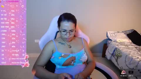 Snapshot of sexyloba_ chatting on October 16, 1:06 am sexyloba independent model online show from October 16, 1:06 am