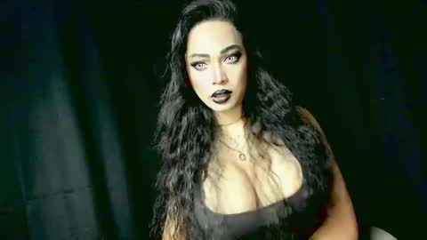 Snapshot of sexylongcockbunny chatting on February 18, 11:44 pm April online show from February 18, 11:44 pm