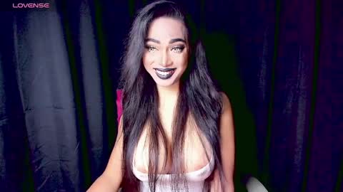 Snapshot of sexylongcockbunny chatting on March 19, 11:09 pm April online show from March 19, 11:09 pm