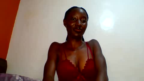 sexylucia5 online show from June 2, 10:39 am