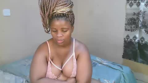 sexylucy33 online show from February 26, 4:06 pm