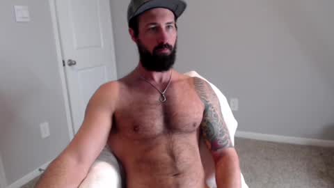 Snapshot of sexymanmk26 chatting on February 22, 5:35 pm lets go private im ready to play pvt cum online show from February 22, 5:35 pm
