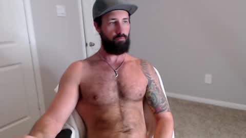 Snapshot of sexymanmk26 chatting on March 9, 3:05 pm lets go private im ready to play pvt cum online show from March 9, 3:05 pm