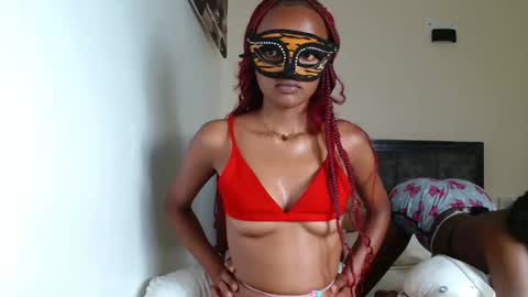 sexymaxxine online show from May 7, 7:30 pm