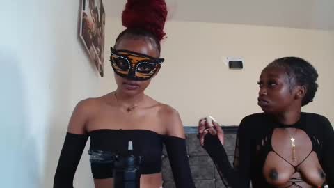 sexymaxxine online show from May 9, 5:45 am
