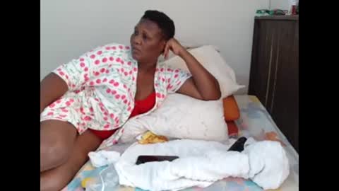 Snapshot of sexymelaninqueenx chatting on February 1, 7:57 am Keddy online show from February 1, 7:57 am