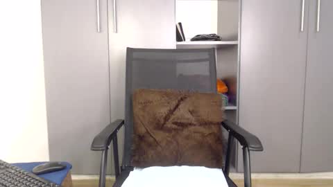 Melina online show from May 11, 2:45 pm