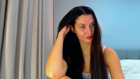SexyMyMeow online show from December 15, 6:06 am