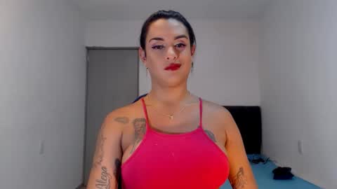 Natalia Duran online show from May 7, 6:57 pm