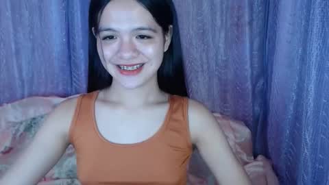 Snapshot of sexynaughtyella_xx chatting on September 13, 12:54 am ella online show from September 13, 12:54 am