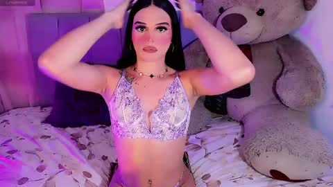 Snapshot of sexynazaa chatting on April 15, 10:11 am Nazareth arraiz online show from April 15, 10:11 am