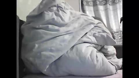 Snapshot of sexyone1111111 chatting on May 12, 7:00 pm Sexyone online show from May 12, 7:00 pm