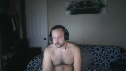 sexypeople4204u online show from December 13, 9:35 am